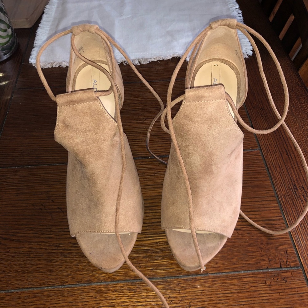 LIKE NEW lace up ALDO heels